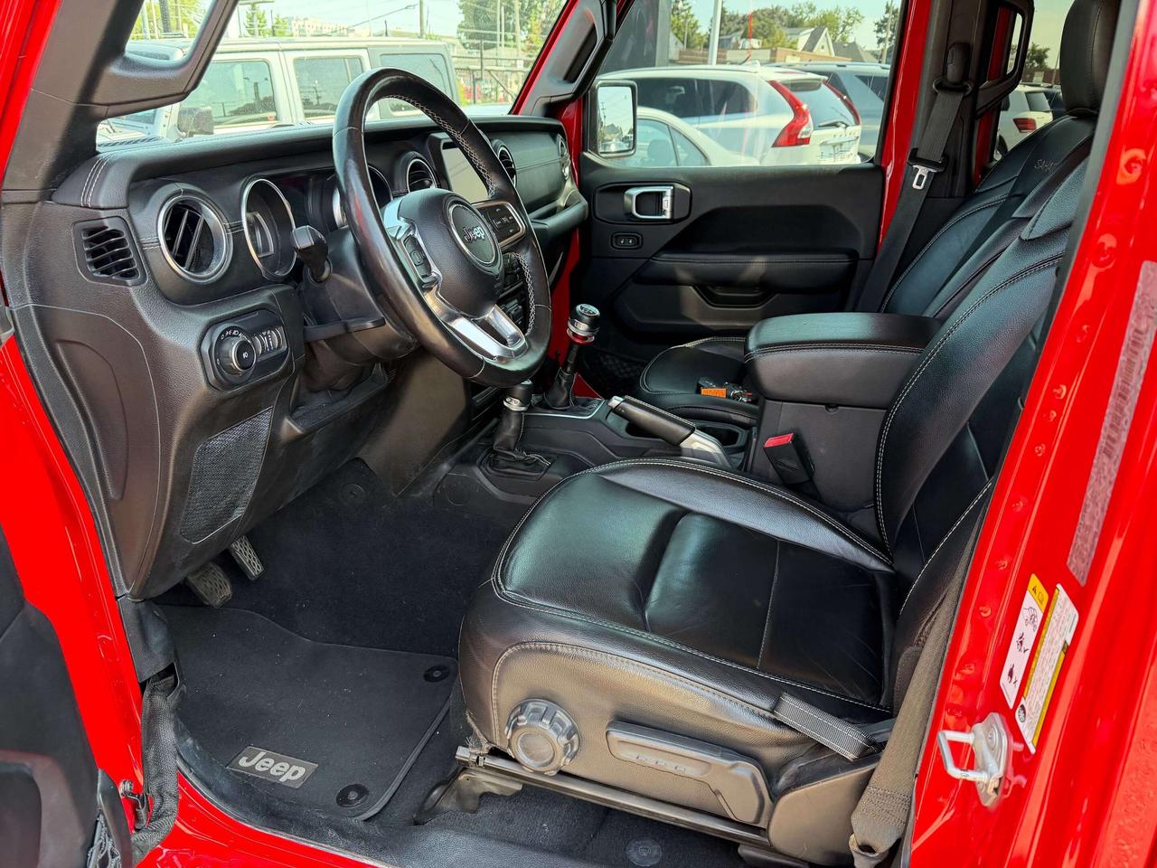 2019 Jeep Wrangler Sahara Photo4