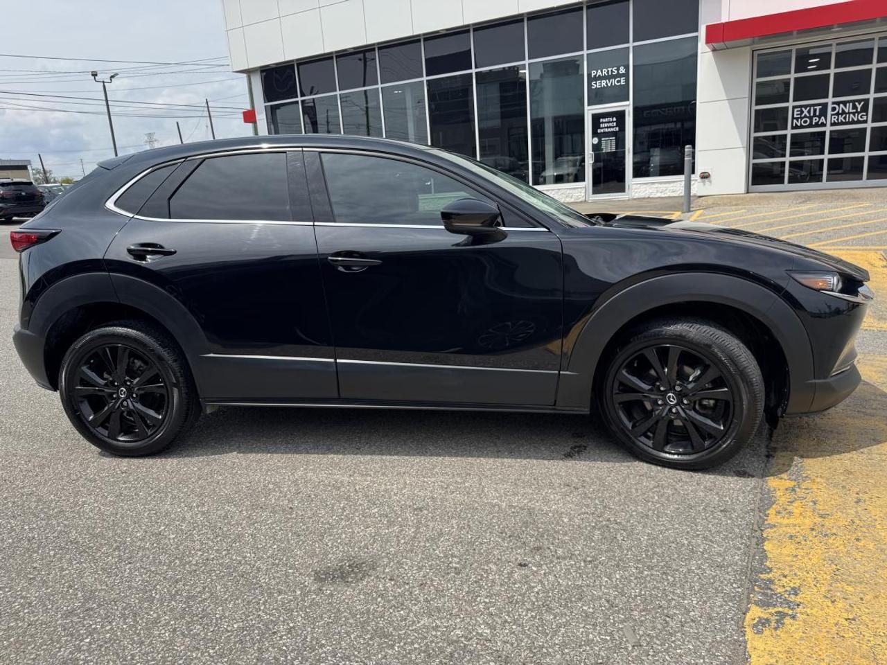 2023 Mazda CX-30 GT TURBO/ EXTENDED WARRANTY/ 3.95% RATE/ MUST SEE Photo