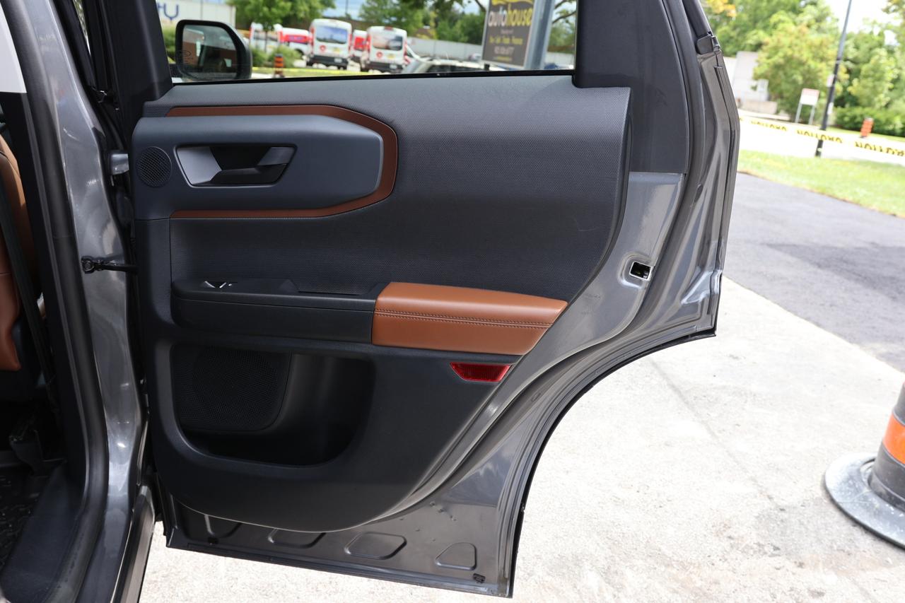 2021 Ford Bronco Sport OUTER BANKS-4WD-R STARTER/ADAPT CRUISE/NAV/B CAM/B Photo