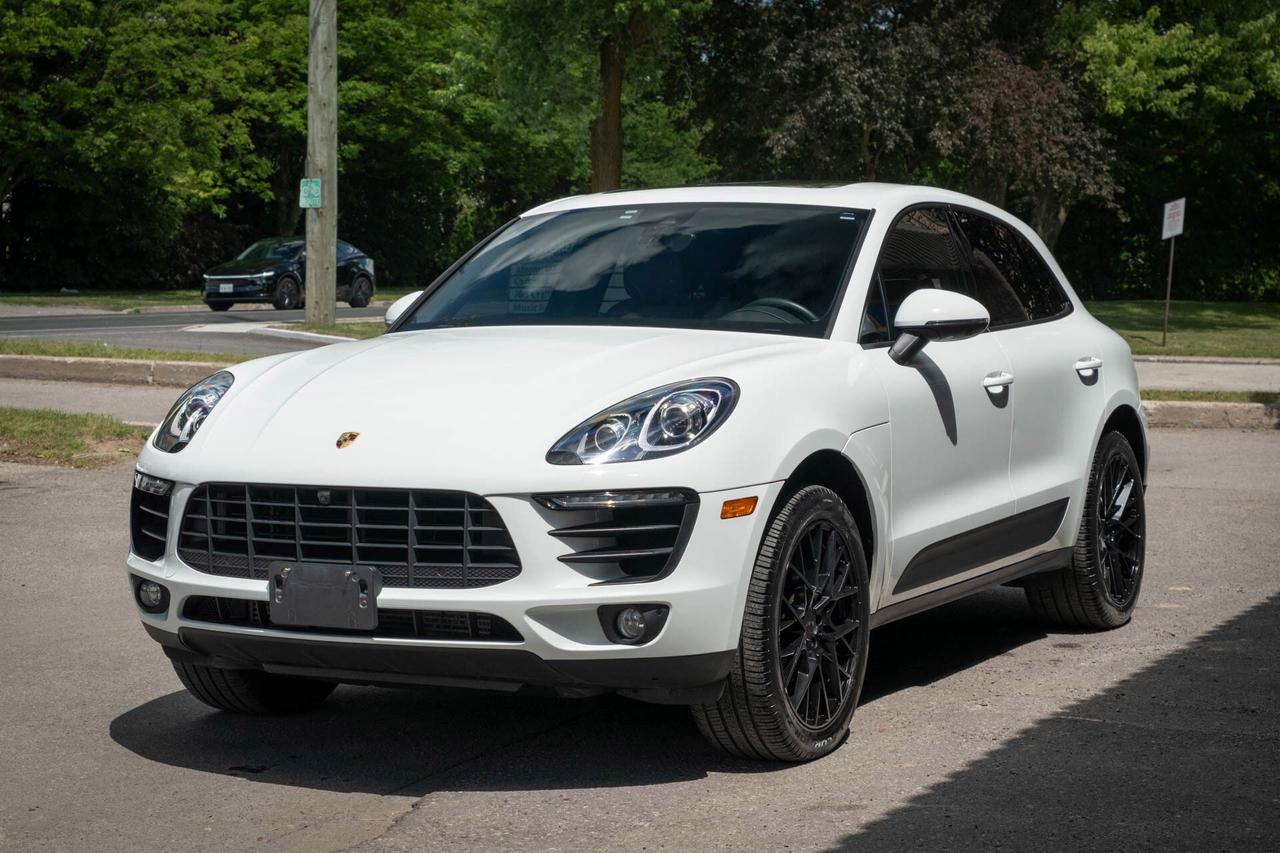 2018 Porsche Macan 2 SET OF WHEELS Photo