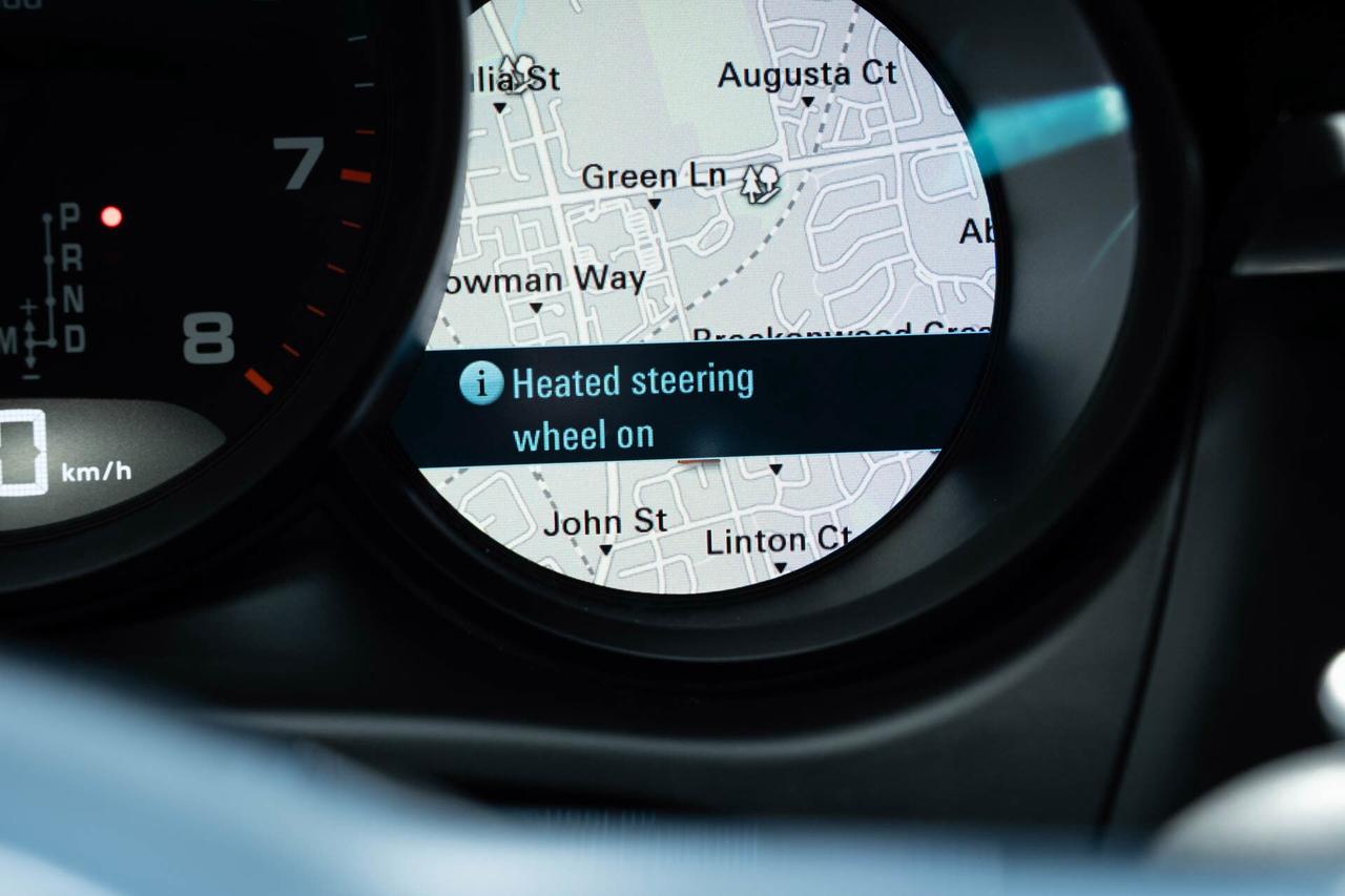 2018 Porsche Macan 2 SET OF WHEELS Photo