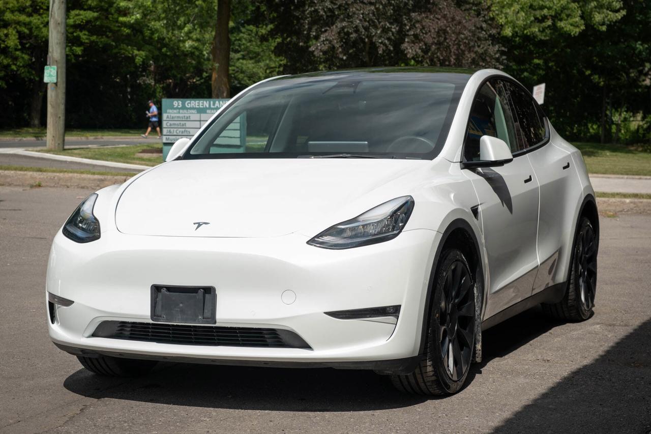 2023 Tesla Model Y Long Range   New Tires and Brakes Photo
