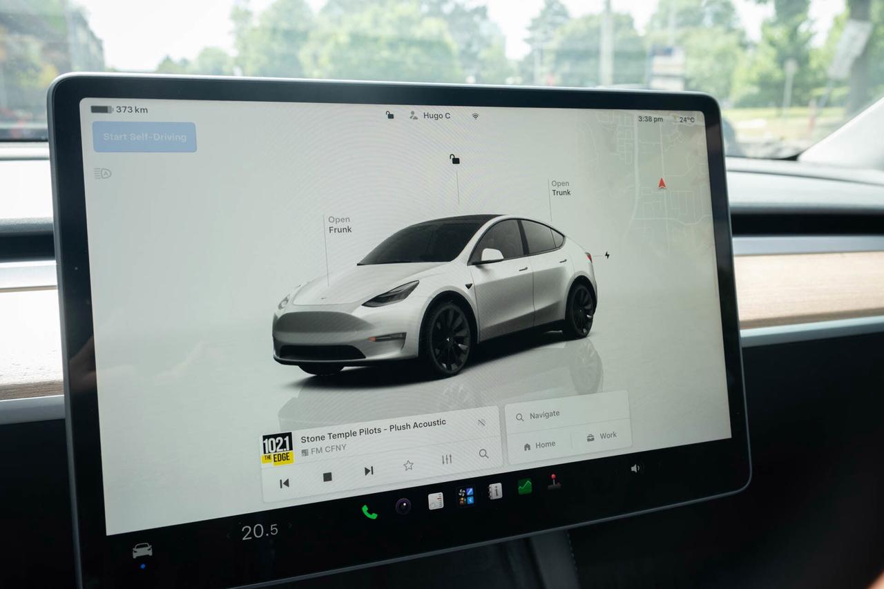 2023 Tesla Model Y Long Range   New Tires and Brakes Photo