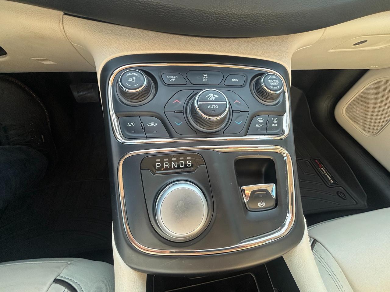 2015 Chrysler 200 C 4dr All-Wheel Drive Sedan Photo