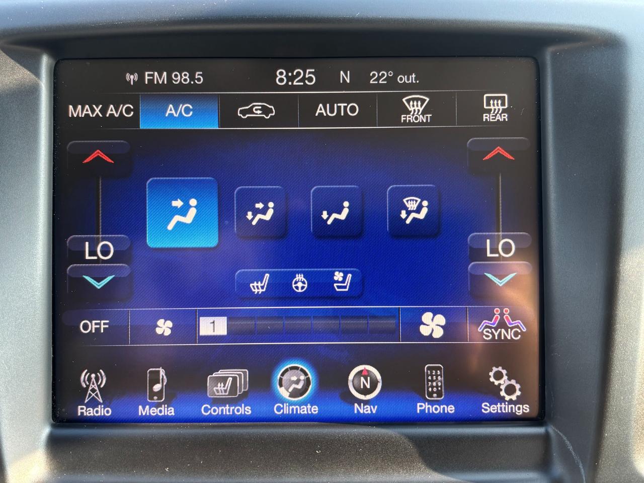 2015 Chrysler 200 C 4dr All-Wheel Drive Sedan Photo