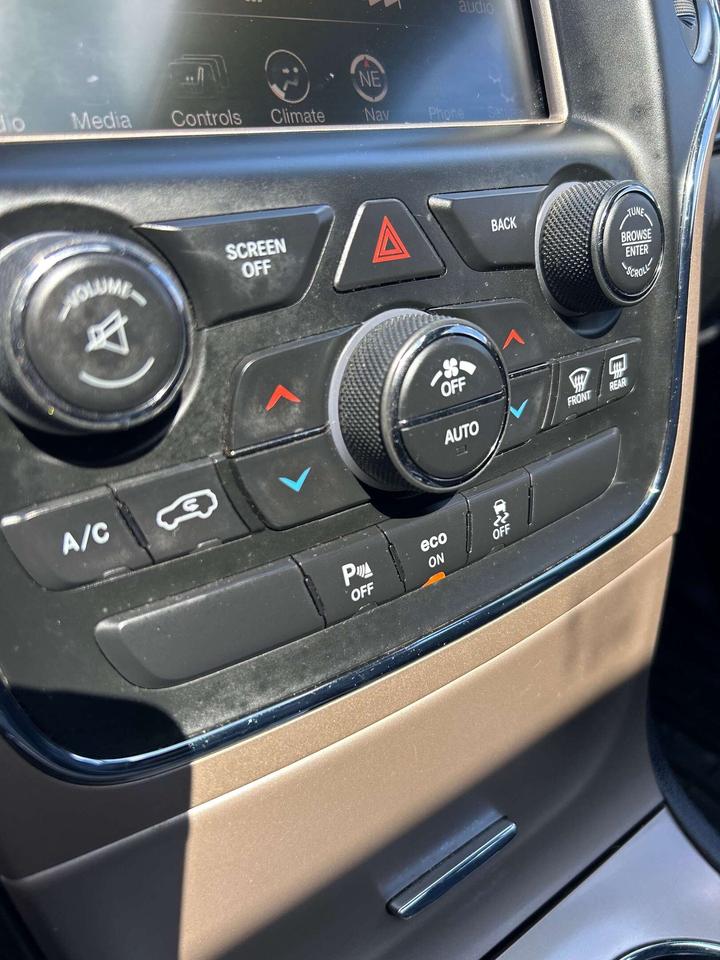 2015 Jeep Grand Cherokee Limited Photo