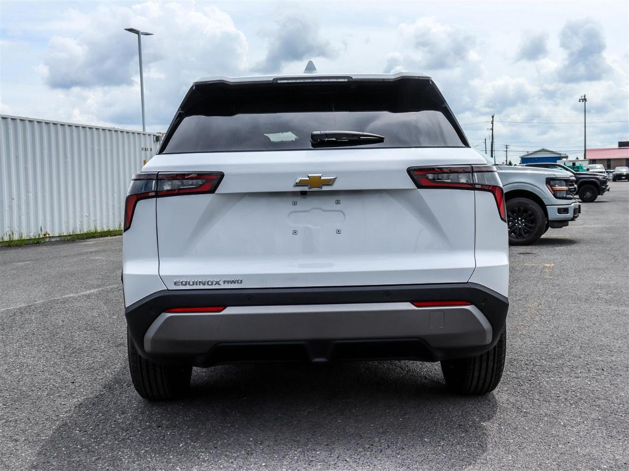2027 Chevrolet Equinox AWD LT Photo
