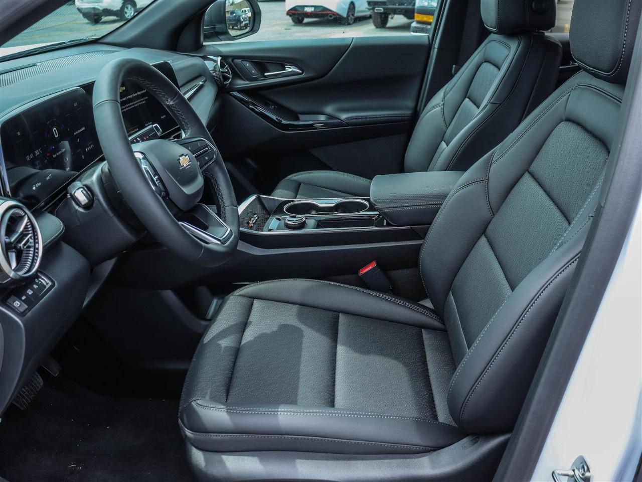 2027 Chevrolet Equinox AWD LT Photo