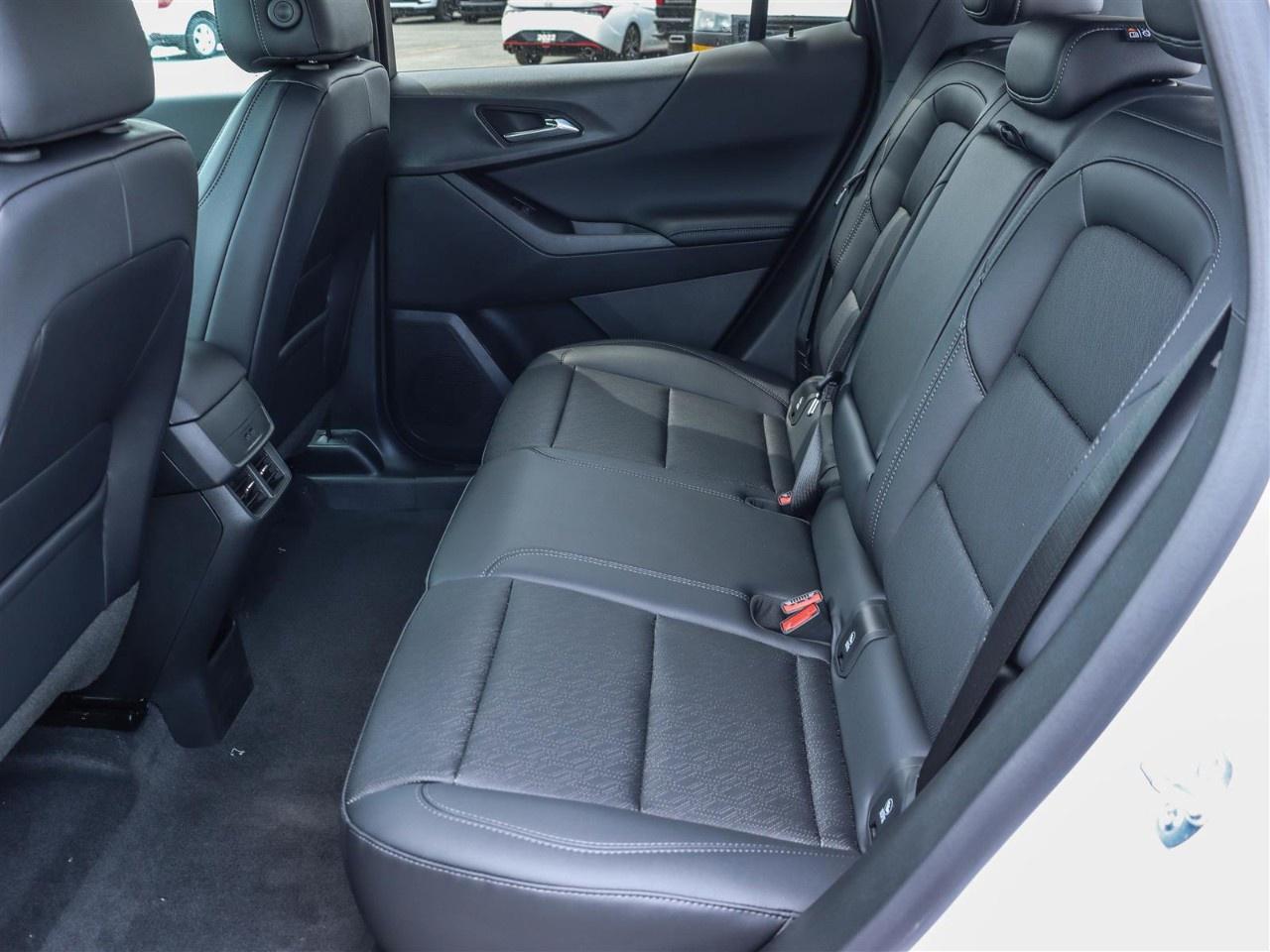 2027 Chevrolet Equinox AWD LT Photo