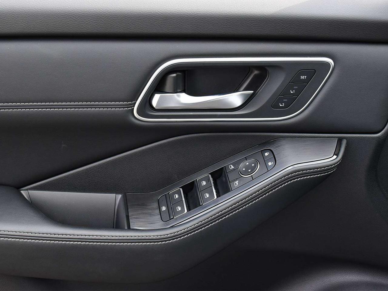 2026 Nissan Rogue Platinum  - Certified -  HUD Photo