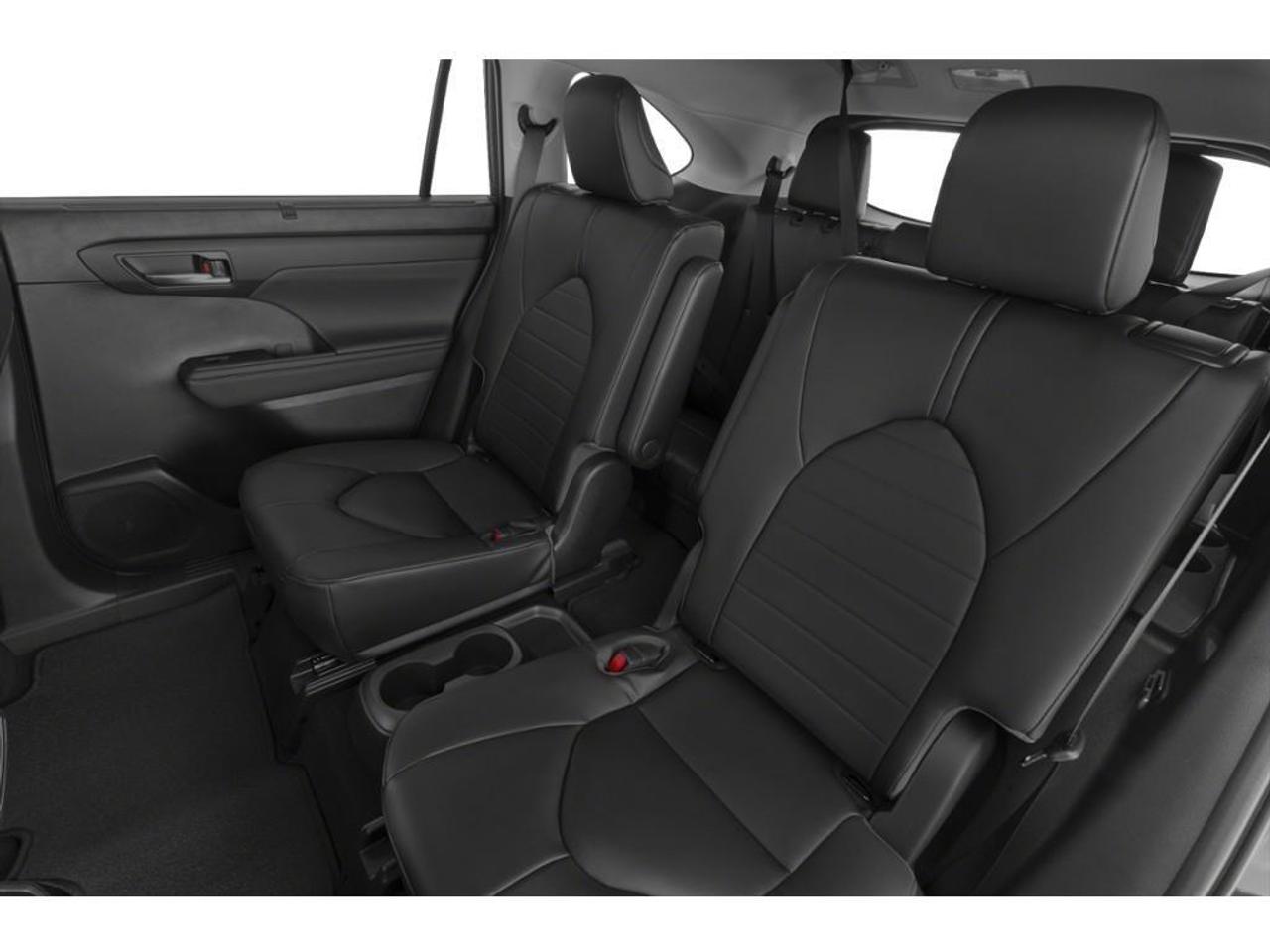 2023 Toyota Highlander XLE 4dr All-wheel Drive Photo