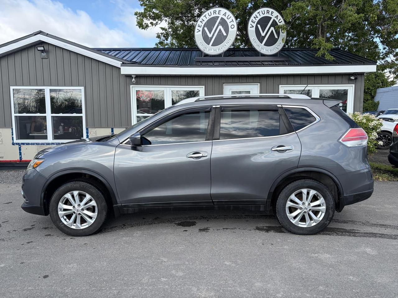 2016 Nissan Rogue  Photo