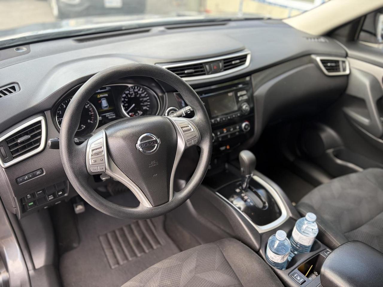 2016 Nissan Rogue  Photo