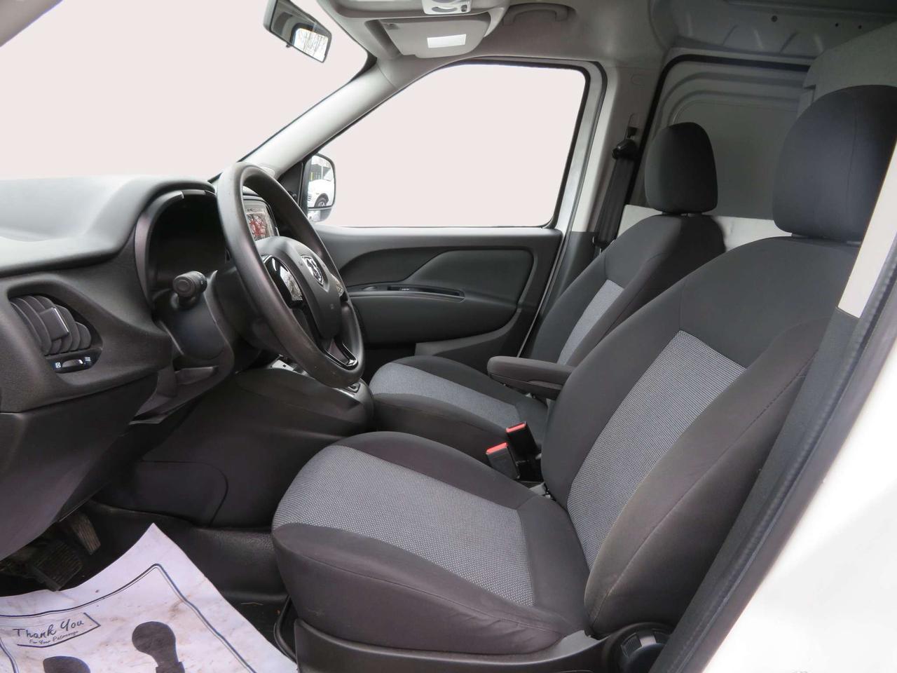 2016 RAM ProMaster 4dr Wgn ST Photo