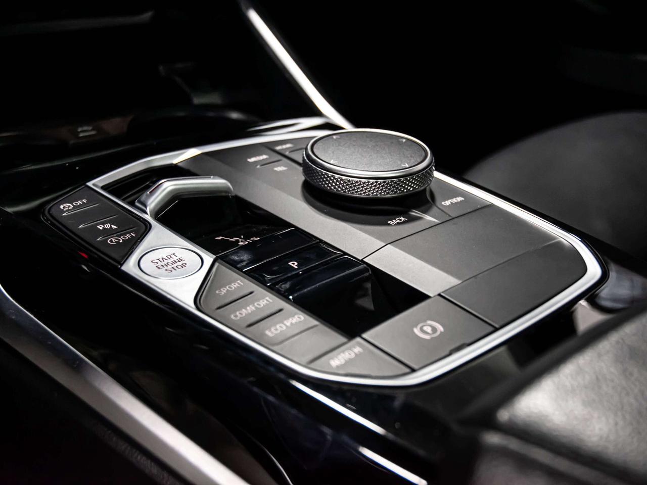 2023 BMW 3 Series xDrive PREMIUM ESSENTIAL BLIND SPPOTS NAVI Photo