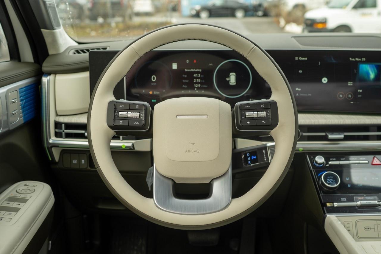 2026 Hyundai Santa Fe Hybrid Ultimate Calligraphy AWD Photo