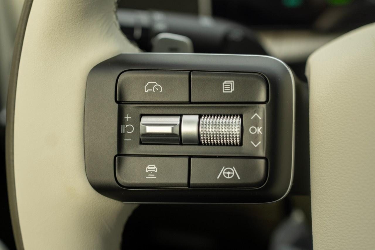 2026 Hyundai Santa Fe Hybrid Ultimate Calligraphy AWD Photo