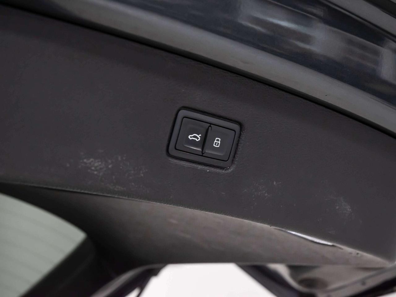 2022 Audi Q7 PROGRESSIV S LINE 7 PASSENGER BLIND SPOTS NAVI Photo