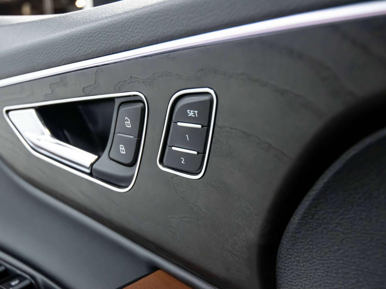 2022 Audi Q7 PROGRESSIV S LINE 7 PASSENGER BLIND SPOTS NAVI Photo