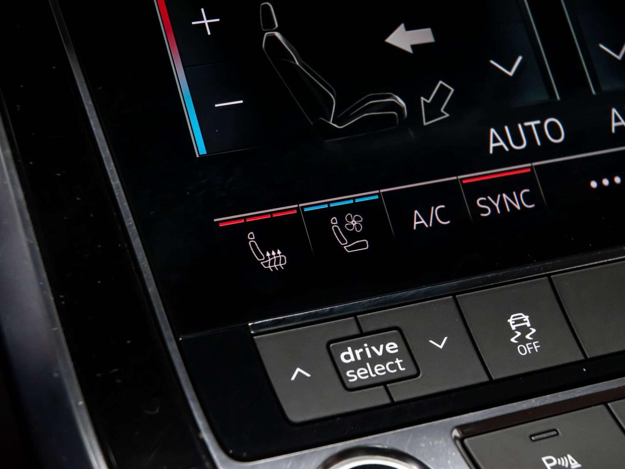 2022 Audi Q7 PROGRESSIV S LINE 7 PASSENGER BLIND SPOTS NAVI Photo
