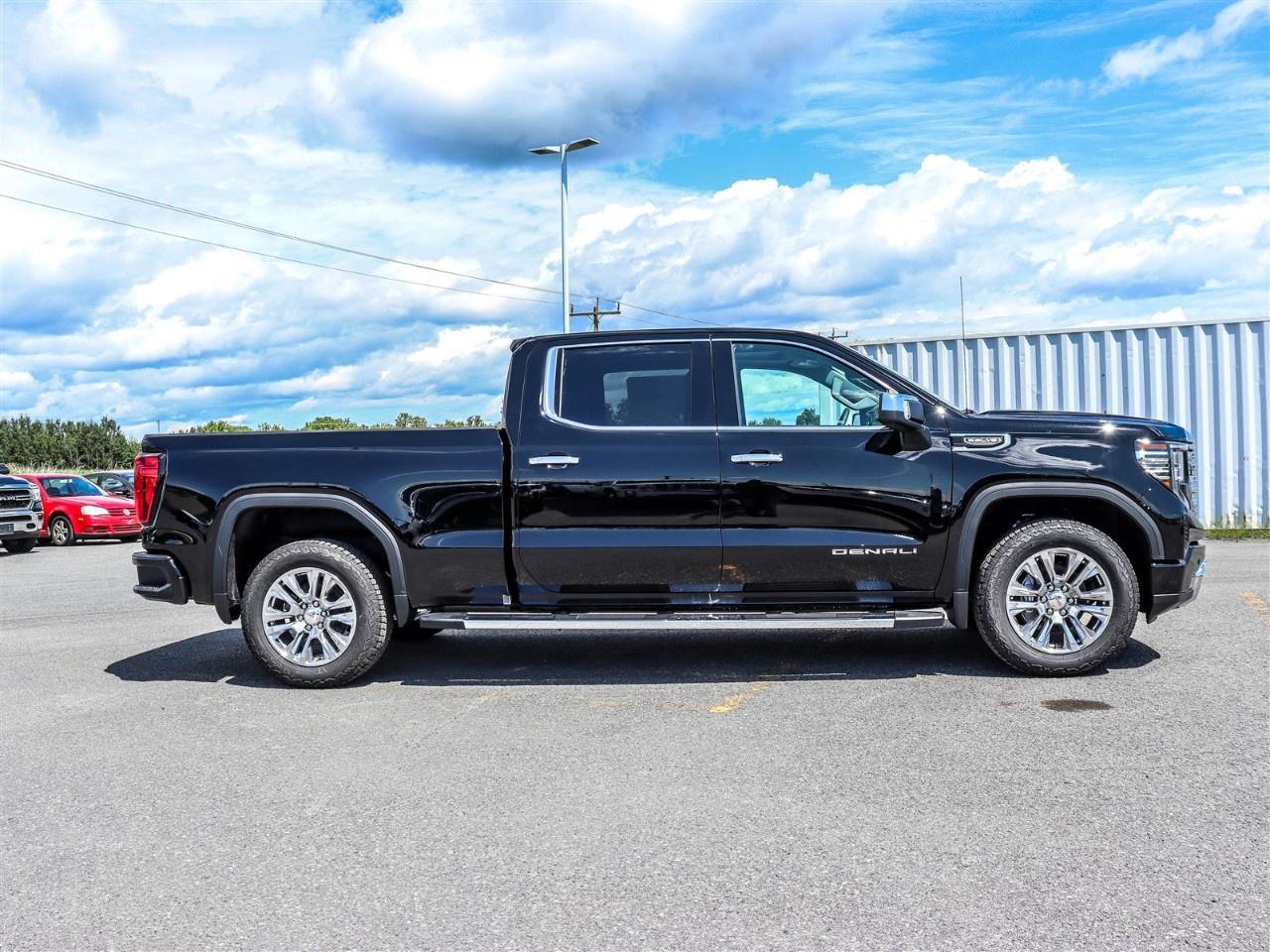 2026 GMC Sierra 1500 Crew Cab Standard Box 4-Wheel Drive Denali Photo4