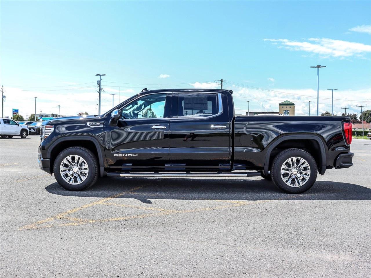 2026 GMC Sierra 1500 Crew Cab Standard Box 4-Wheel Drive Denali Photo2