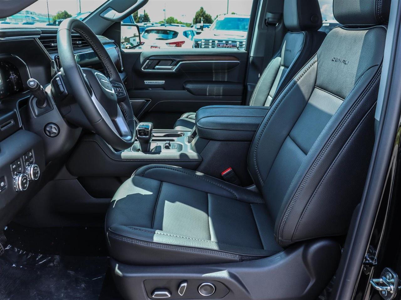 2026 GMC Sierra 1500 Crew Cab Standard Box 4-Wheel Drive Denali Photo