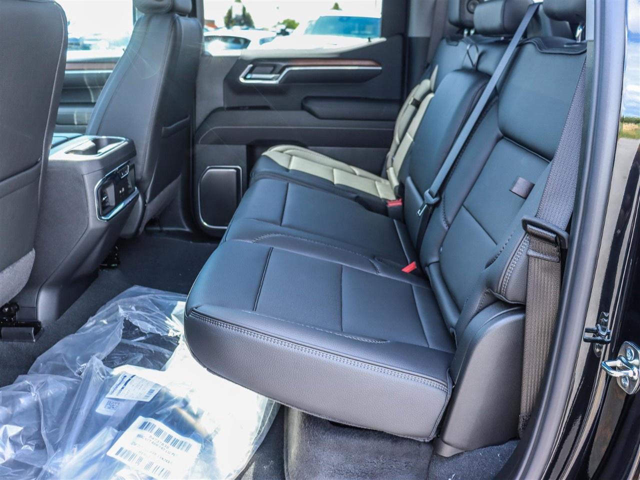 2026 GMC Sierra 1500 Crew Cab Standard Box 4-Wheel Drive Denali Photo