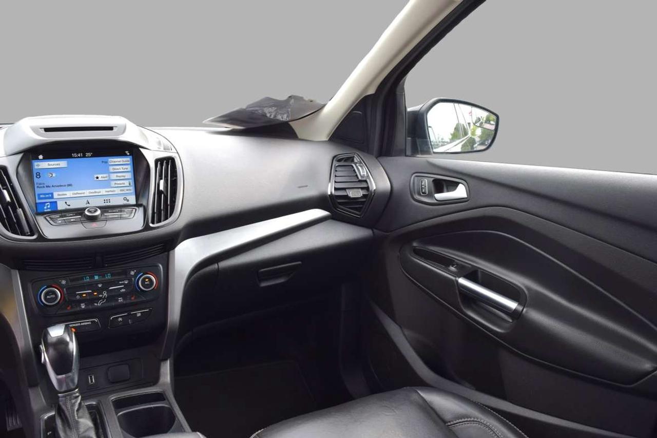 2018 Ford Escape SEL AWD Navi Panoramic Sunroof Photo