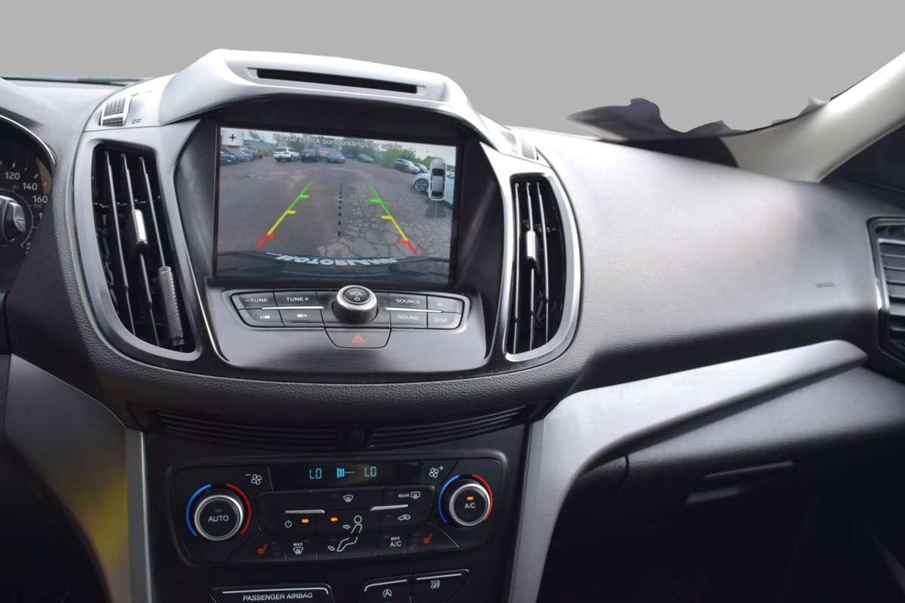 2018 Ford Escape SEL AWD Navi Panoramic Sunroof Photo