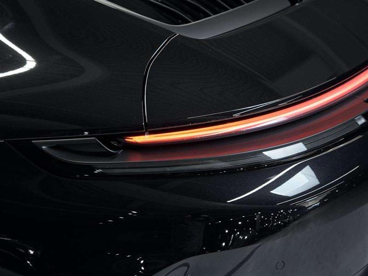 2025 Porsche 911 Carrera 4 GTS Coupe Photo