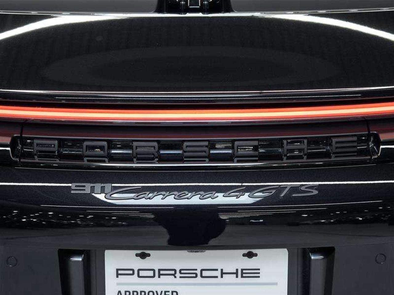 2025 Porsche 911 Carrera 4 GTS Coupe Photo