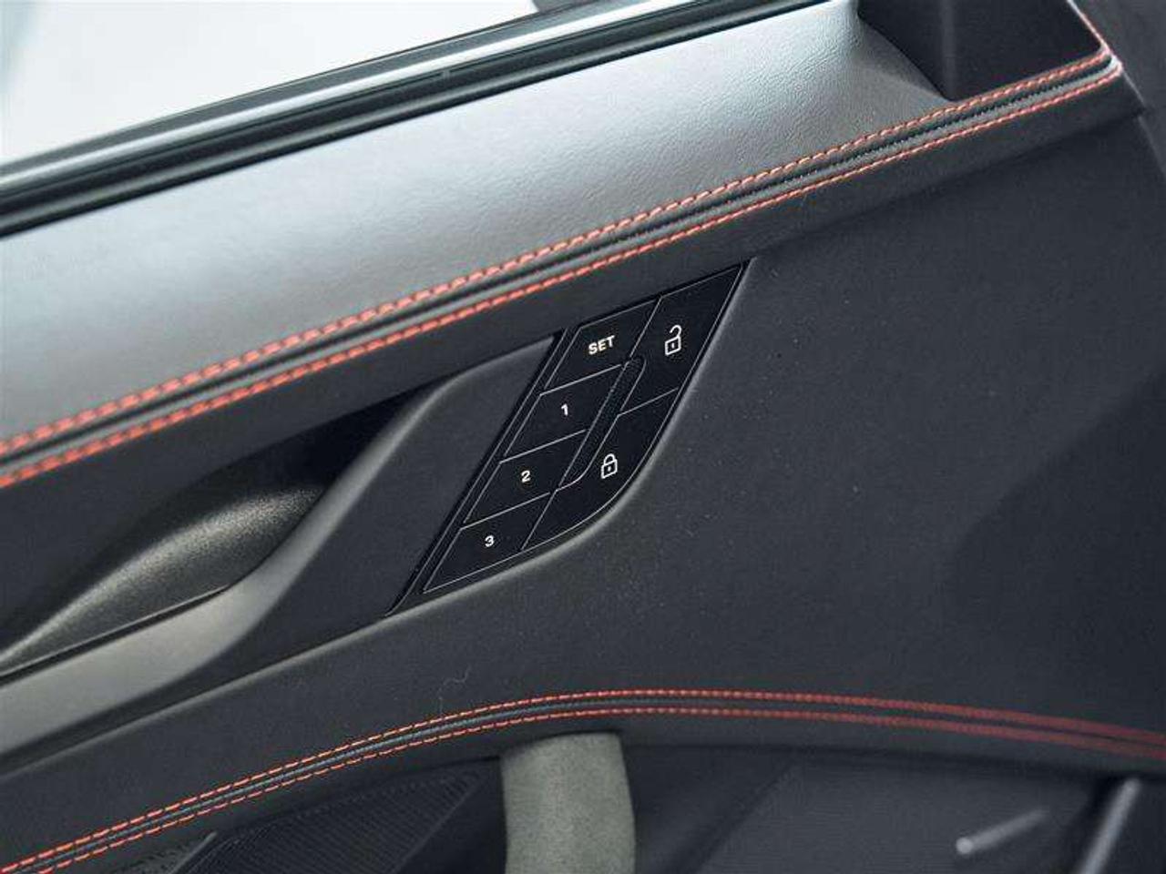 2025 Porsche 911 Carrera 4 GTS Coupe Photo