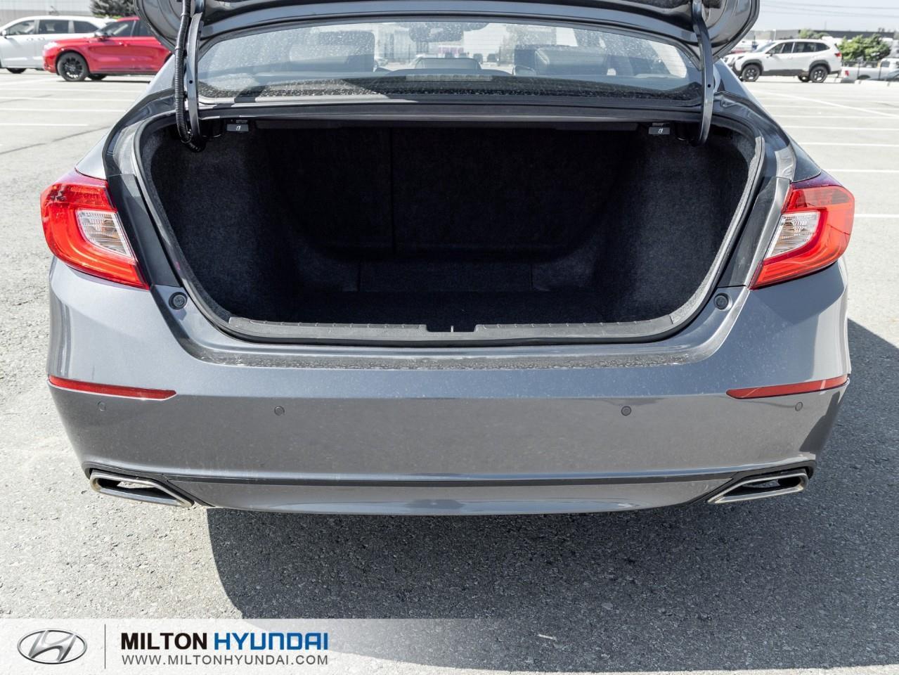 2019 Honda Accord Touring 1.5T (CVT) 4dr Sedan Photo
