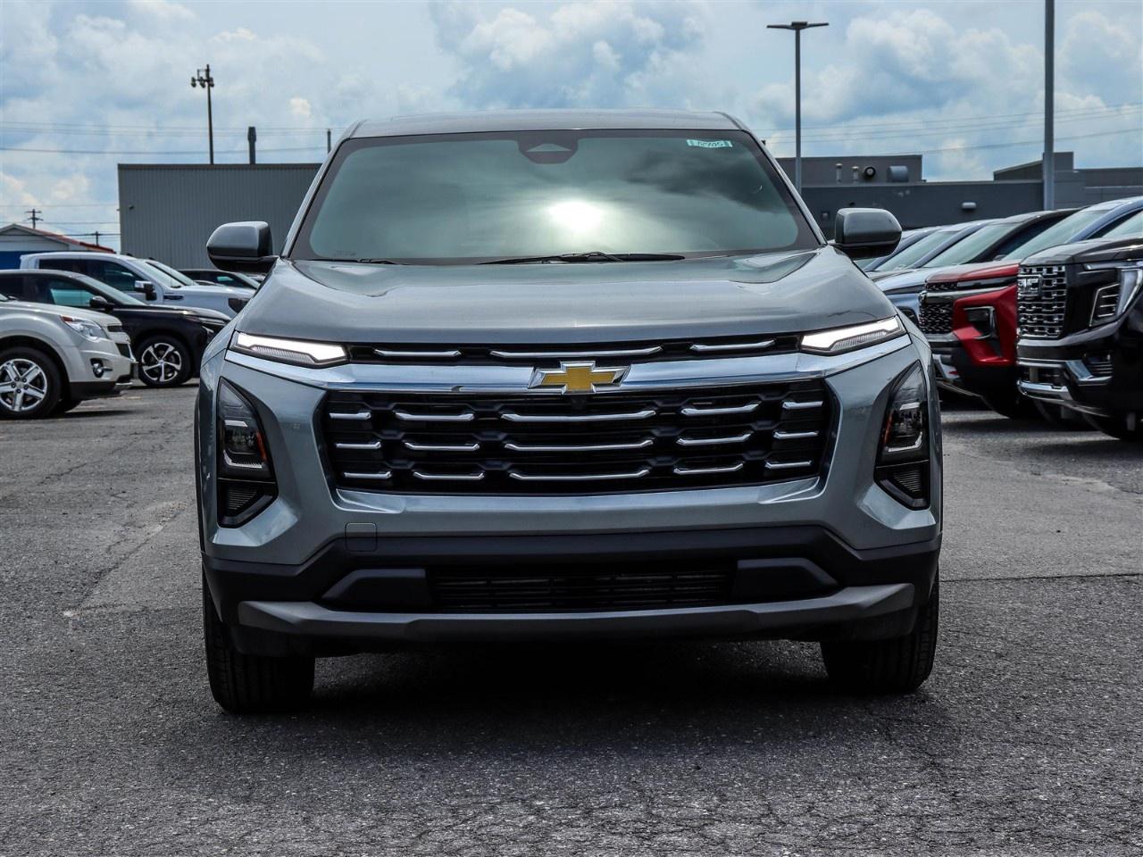 2027 Chevrolet Equinox AWD LT Photo1