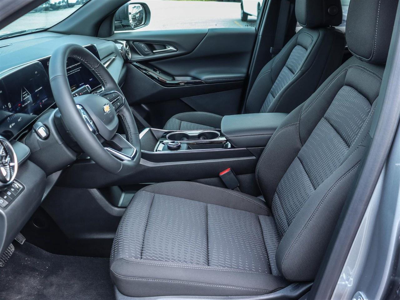 2027 Chevrolet Equinox AWD LT Photo