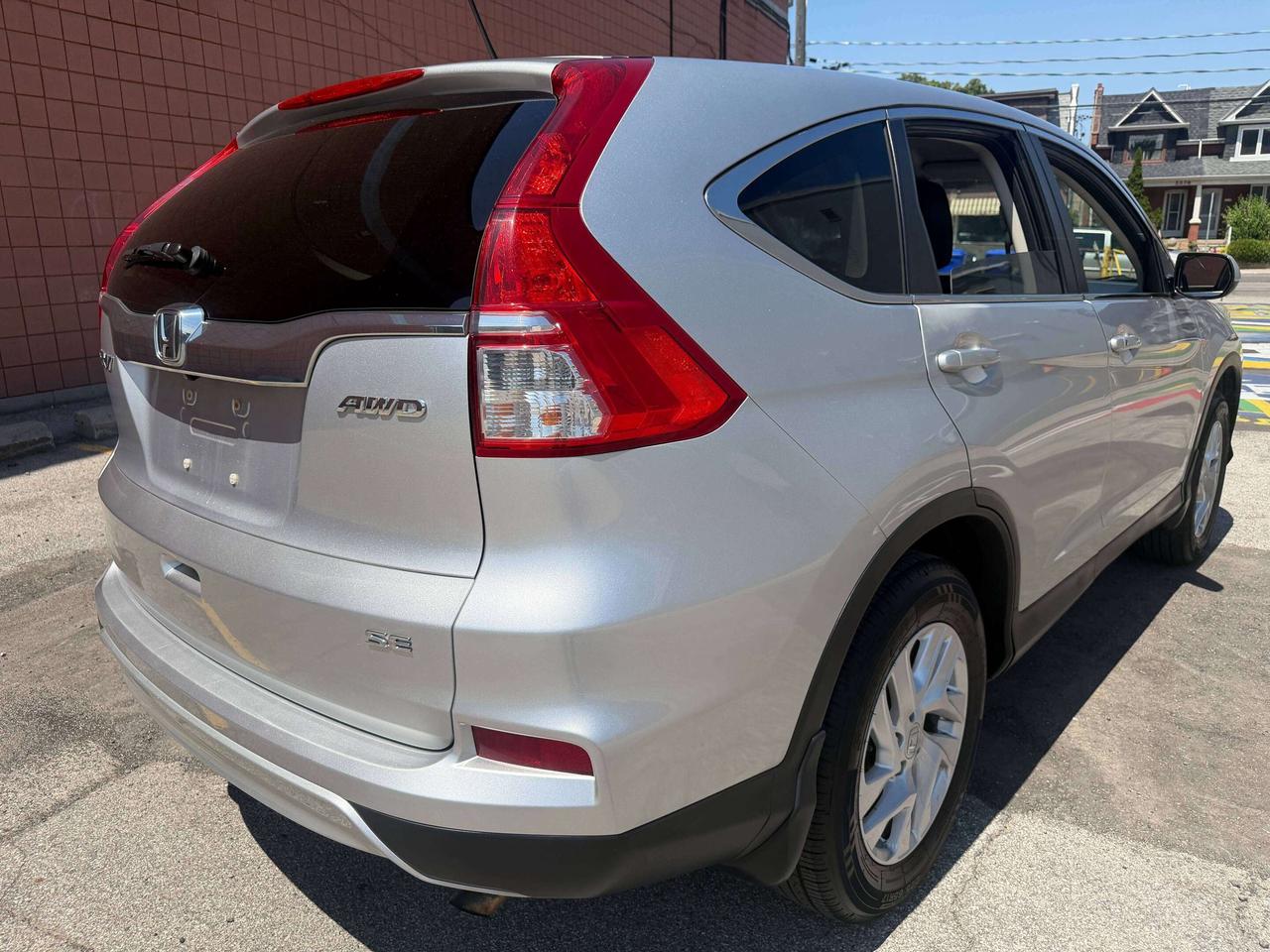 2016 Honda CR-V SE !!! 123865 KMS !! CAR FAX CLN !! MINT CONDITION Photo