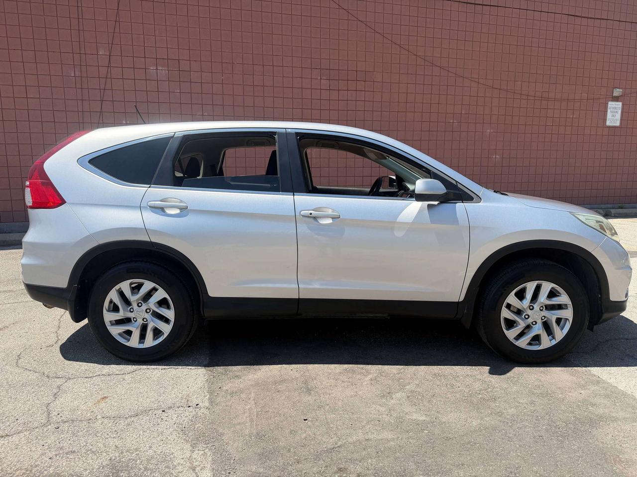 2016 Honda CR-V SE !!! 123865 KMS !! CAR FAX CLN !! MINT CONDITION Photo