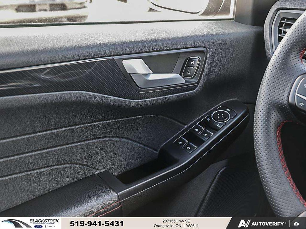 2023 Ford Escape ESCAPE ST LINE Photo