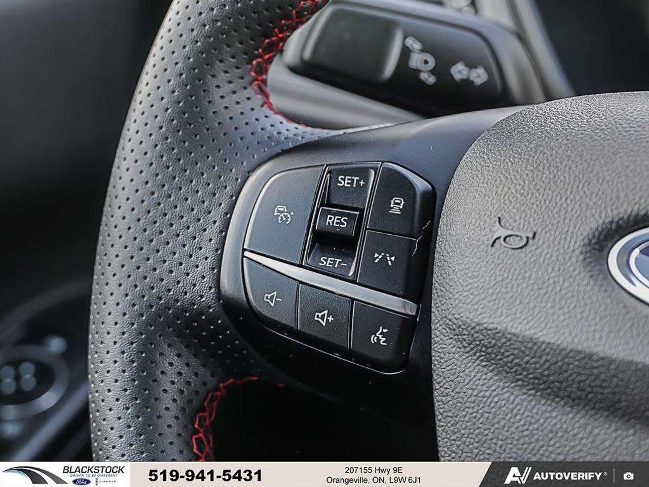 2023 Ford Escape ESCAPE ST LINE Photo