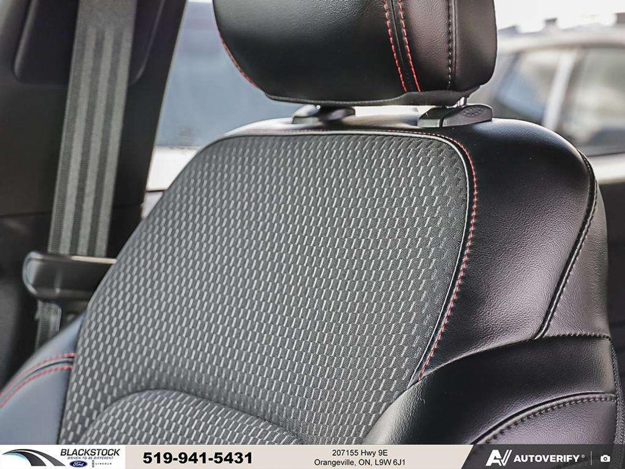 2023 Ford Escape ESCAPE ST LINE Photo