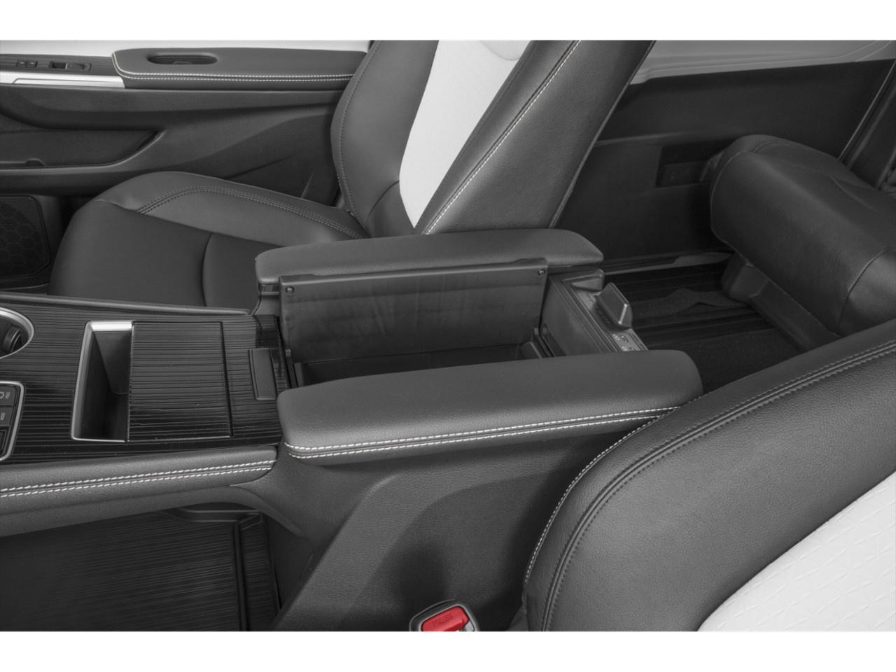2026 Toyota Sienna XSE 7-Passenger AWD Photo