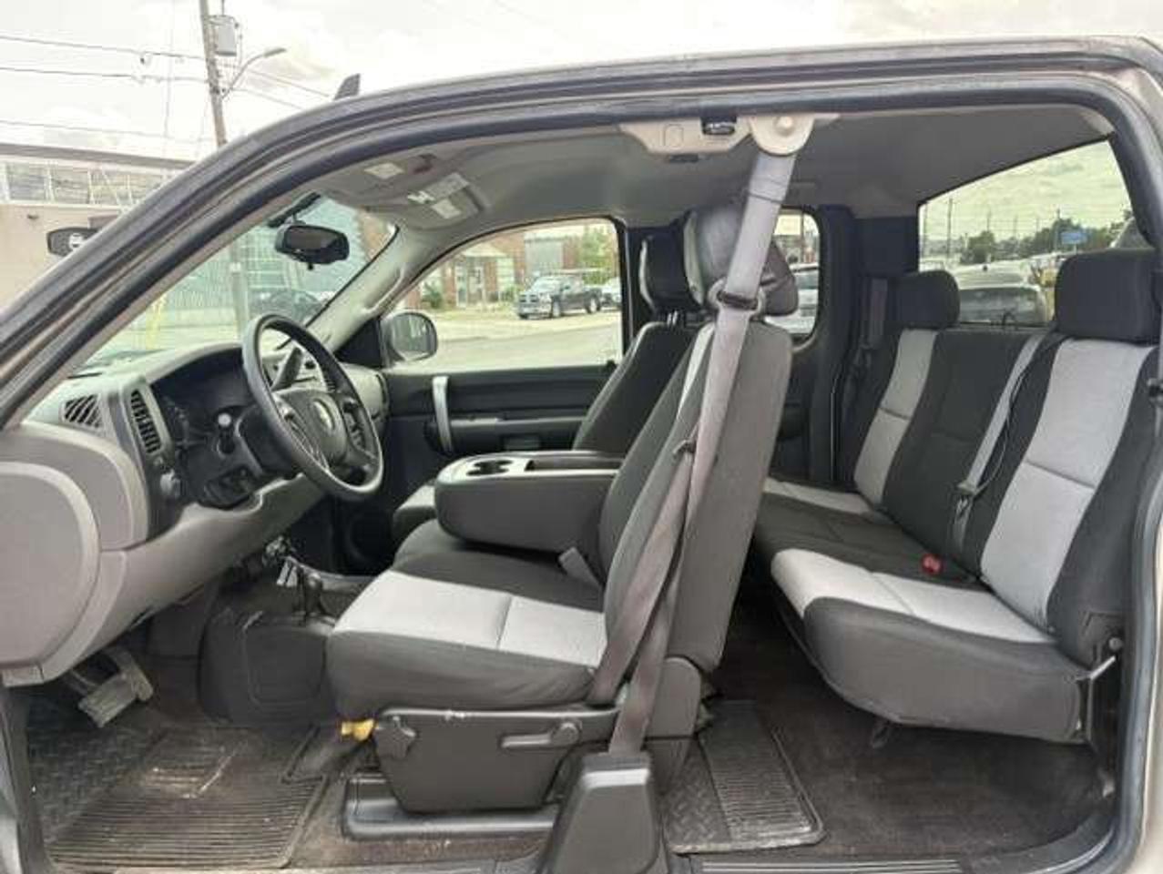 2009 Chevrolet 1500 LS 4WD Ext Cab ONLY 65,000KM-1 OWNER-CERTIFIED! Photo
