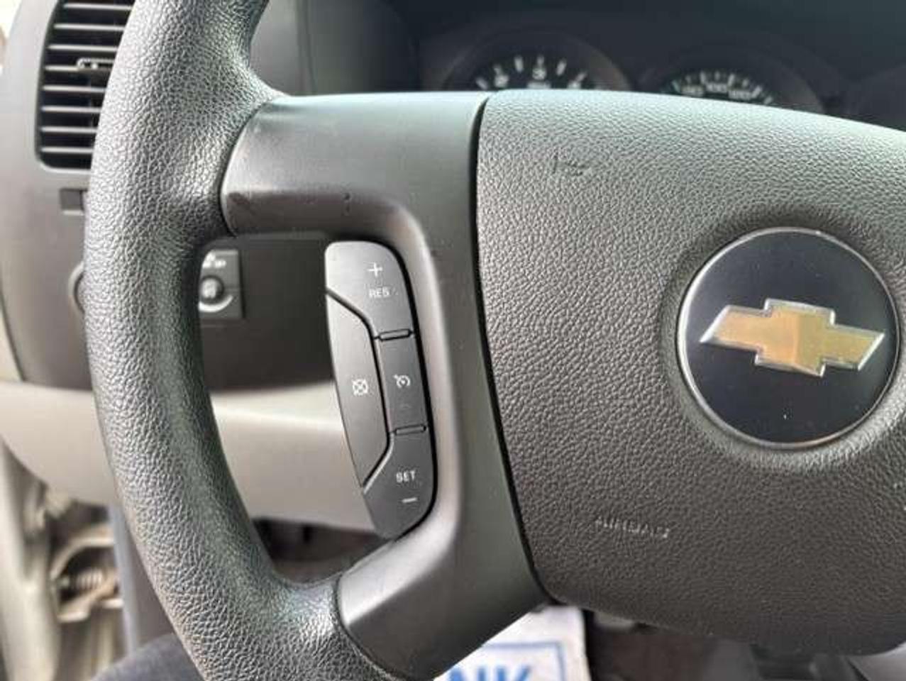 2009 Chevrolet 1500 LS 4WD Ext Cab ONLY 65,000KM-1 OWNER-CERTIFIED! Photo
