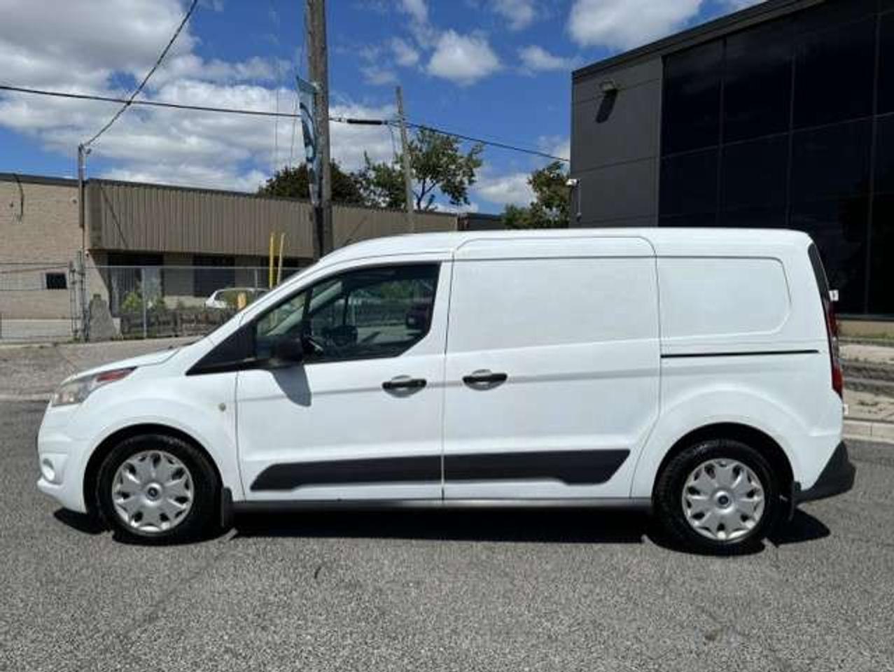 2018 Ford Transit Connect XLT W-Dual Sliding Doors-SHELVES-DIVIDER-CERTIFIED Photo5
