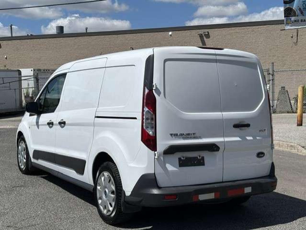 2018 Ford Transit Connect XLT W-Dual Sliding Doors-SHELVES-DIVIDER-CERTIFIED Photo
