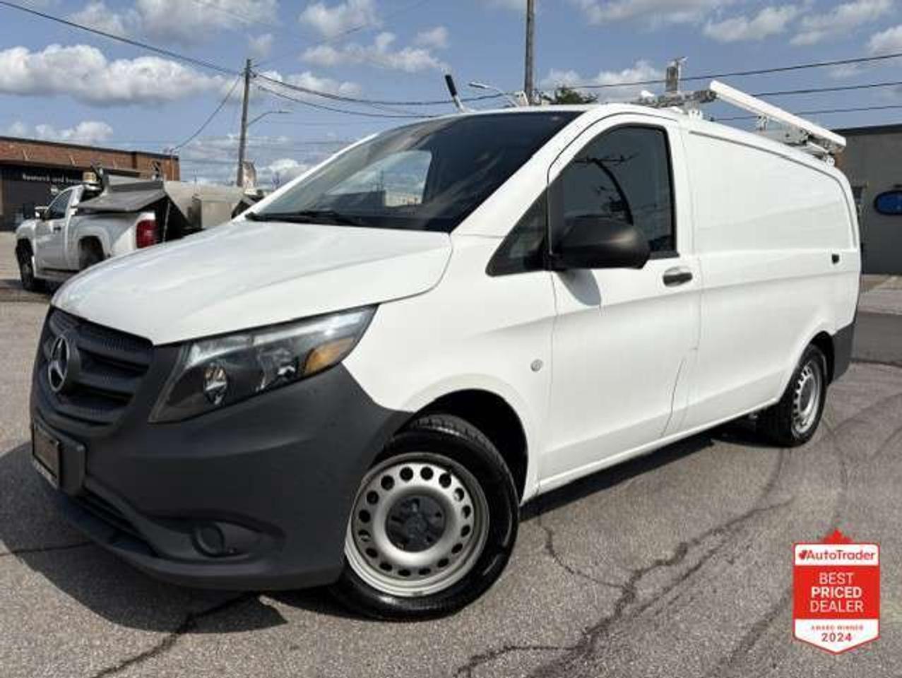 2018 Mercedes-Benz Metris Cargo Van 128 WB **RACKS-DIVIDER-NO WINDOWS-CERTIFIED** Photo