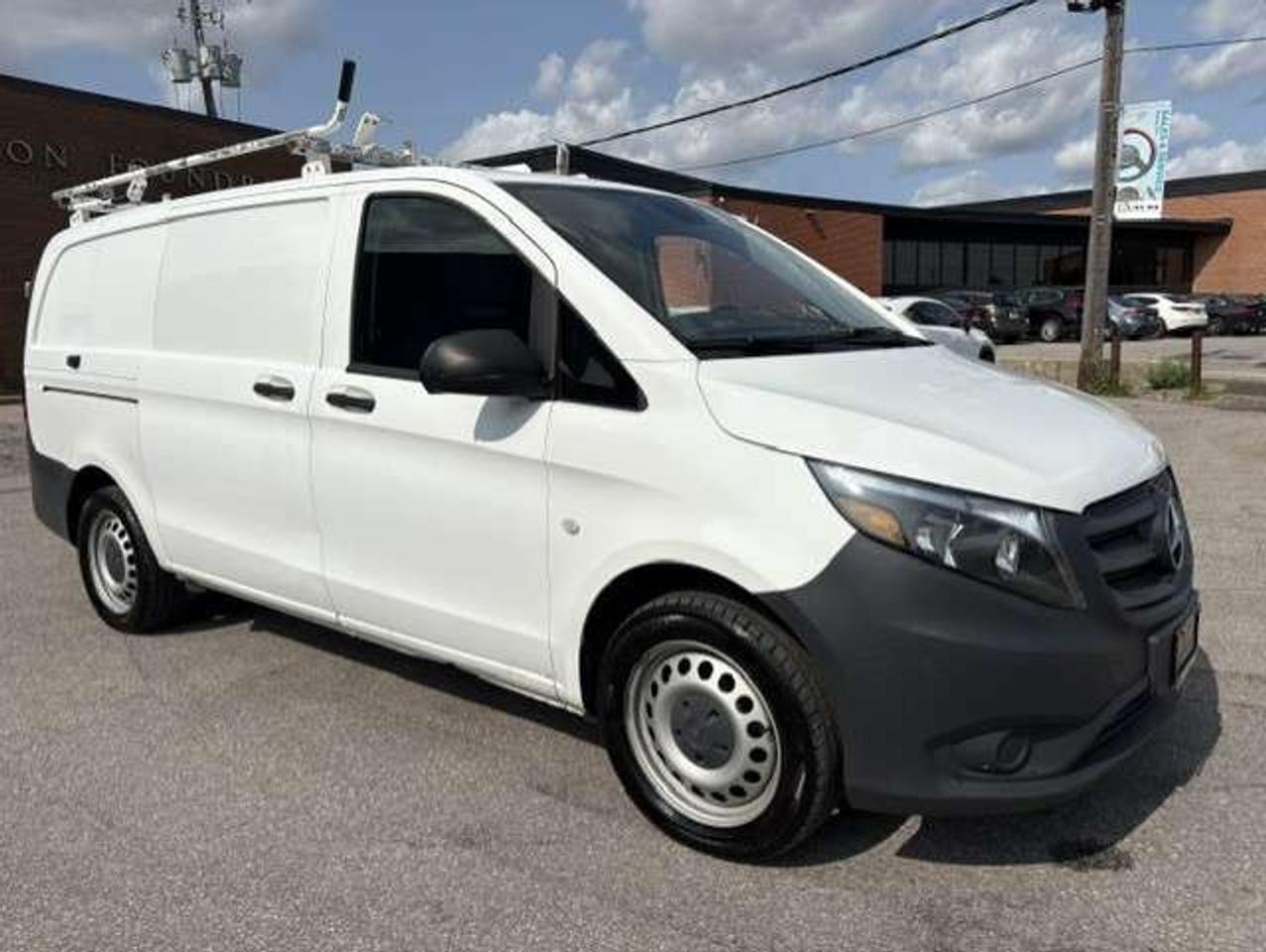 2018 Mercedes-Benz Metris Cargo Van 128 WB **RACKS-DIVIDER-NO WINDOWS-CERTIFIED** Photo