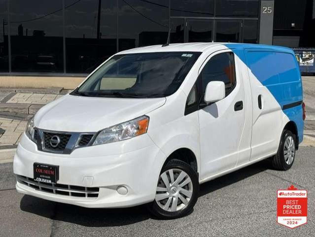 2017 Nissan NV200 SV **1 OWNER-SHELVES-DIVIDER-NO ACCIDENTS** Photo