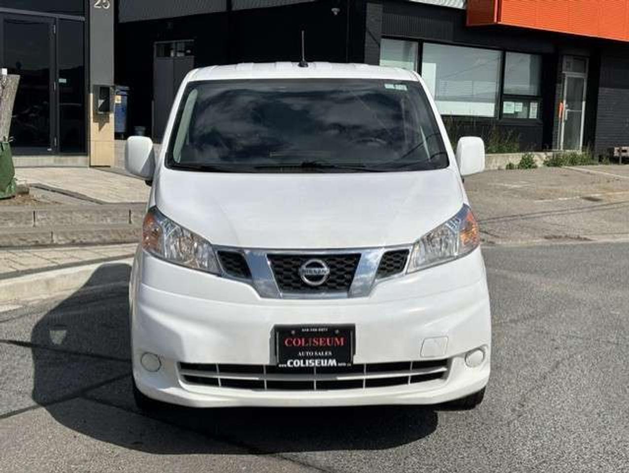 2017 Nissan NV200 SV **1 OWNER-SHELVES-DIVIDER-NO ACCIDENTS** Photo
